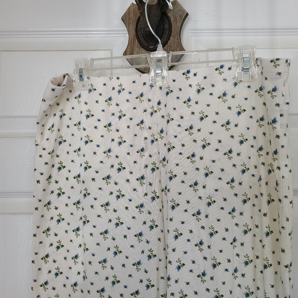 Talbots Woman's Chatham Lightweight Pull on Ankle pants, Size:Large  Color:White - Picture 5 of 12